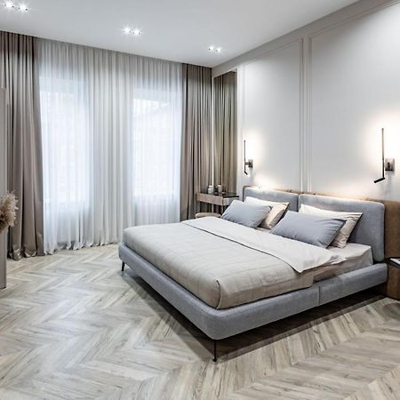 Apartment On Kulisha 28 Lviv Ngoại thất bức ảnh
