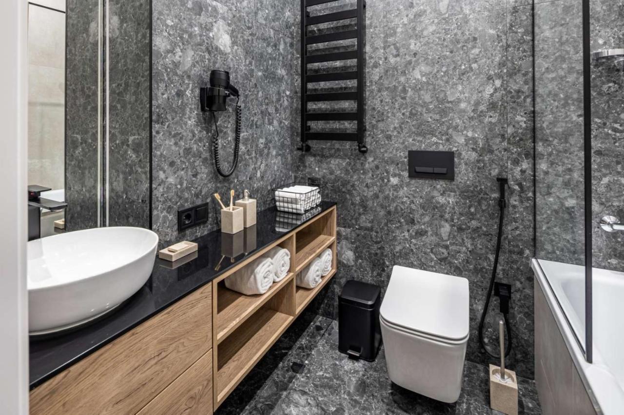 Apartment On Kulisha 28 Lviv Ngoại thất bức ảnh